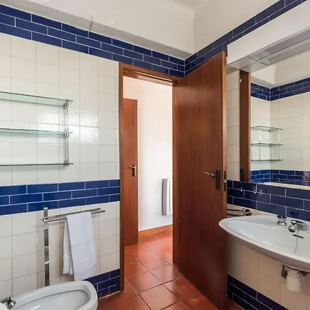 Lovelystay 3 Bedroom House In Vilamoura Holiday home