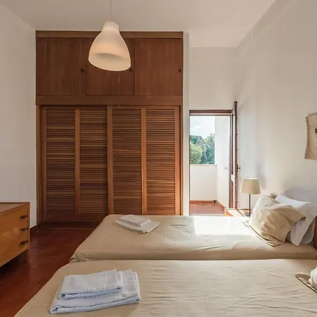 Lovelystay 3 Bedroom House In Vilamoura * Cavacos