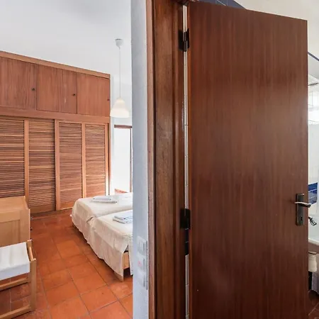 Lovelystay 3 Bedroom House In Vilamoura