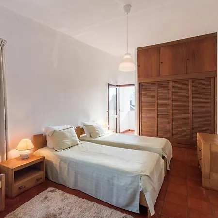 Lovelystay 3 Bedroom House In Vilamoura * Cavacos