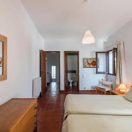 Lovelystay 3 Bedroom House In Vilamoura Hébergement de vacances *